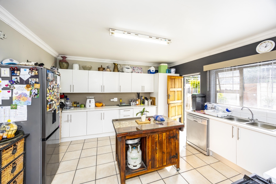 3 Bedroom Property for Sale in Gonubie North Eastern Cape